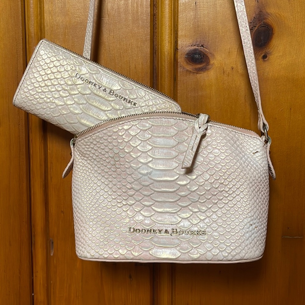 Rooney & Bourke Pink Pearl Scale Shoulder Bag w/ Matching Wallet
